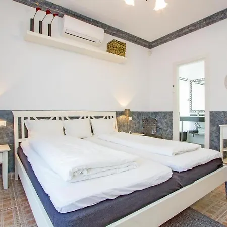 Puerto Del Carmen Sleeps 8 Pool Air Con Wifi Vila *