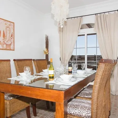 Villa Puerto Del Carmen Sleeps 8 Pool Air Con Wifi *