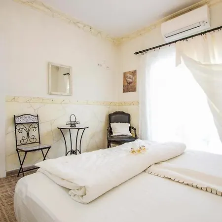 Vila Puerto Del Carmen Sleeps 8 Pool Air Con Wifi