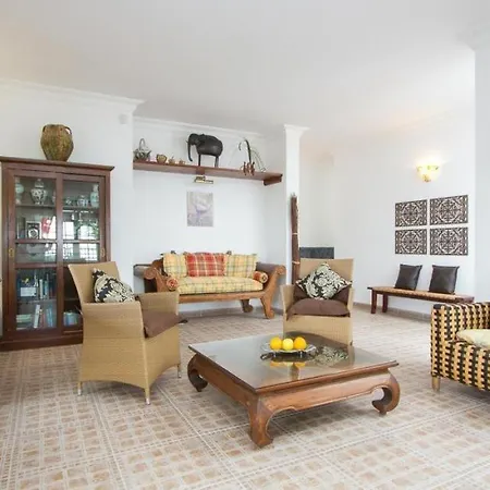 Vila Puerto Del Carmen Sleeps 8 Pool Air Con Wifi Puerto del Carmen (Lanzarote)